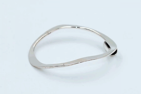 Curved plain hoop pendant