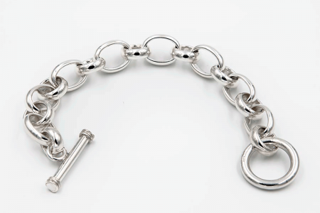 Plain chained bracelet