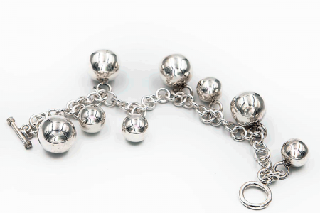 Hanging plain beads bracelet