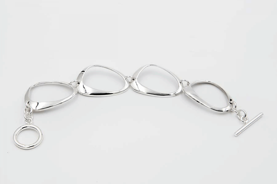 Abstract plain links bracelet